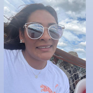 Meet your Posher, Lidia